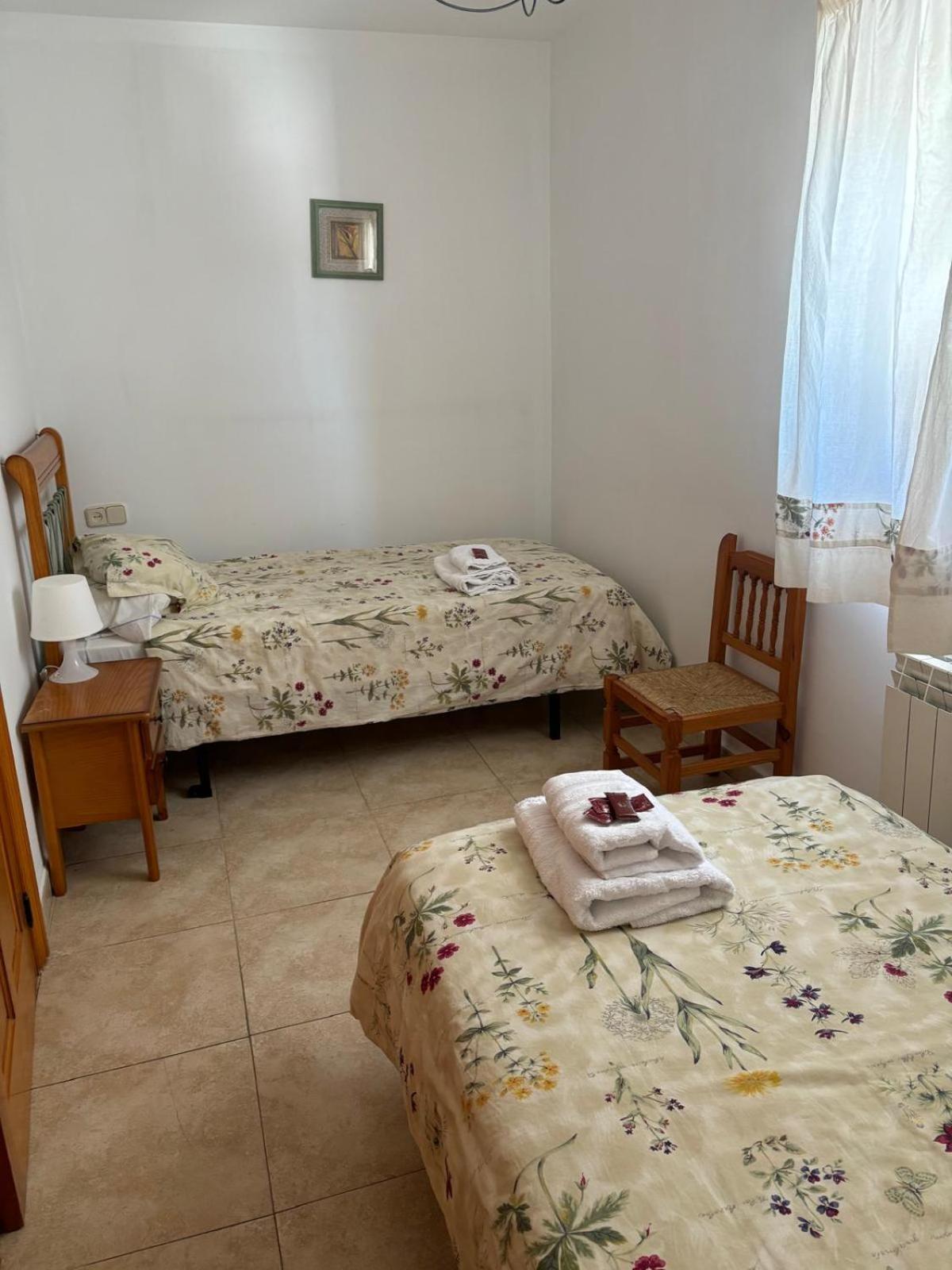 Altogredos Hotel Rural Y Apartamentos Turisticos Hoyos del Espino Exterior photo